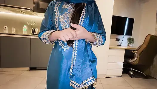 As soon as Ammi went out, StepUncle had sex with his stepniece, Muslim family