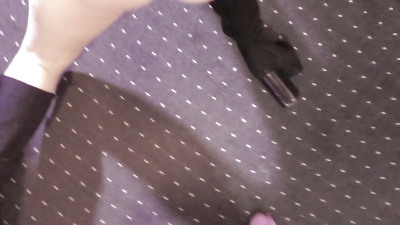 POV-fick mit brünetter mit dickem arsch