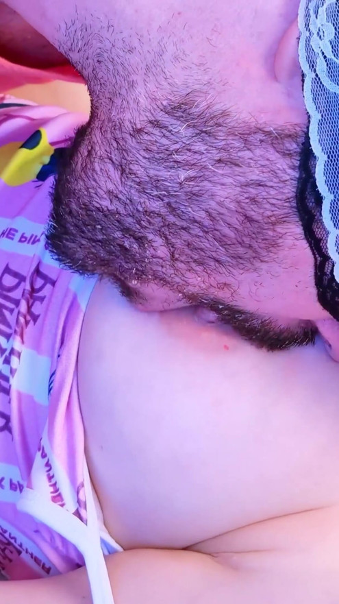 Sucking a babe's perfect tits | Clip 1