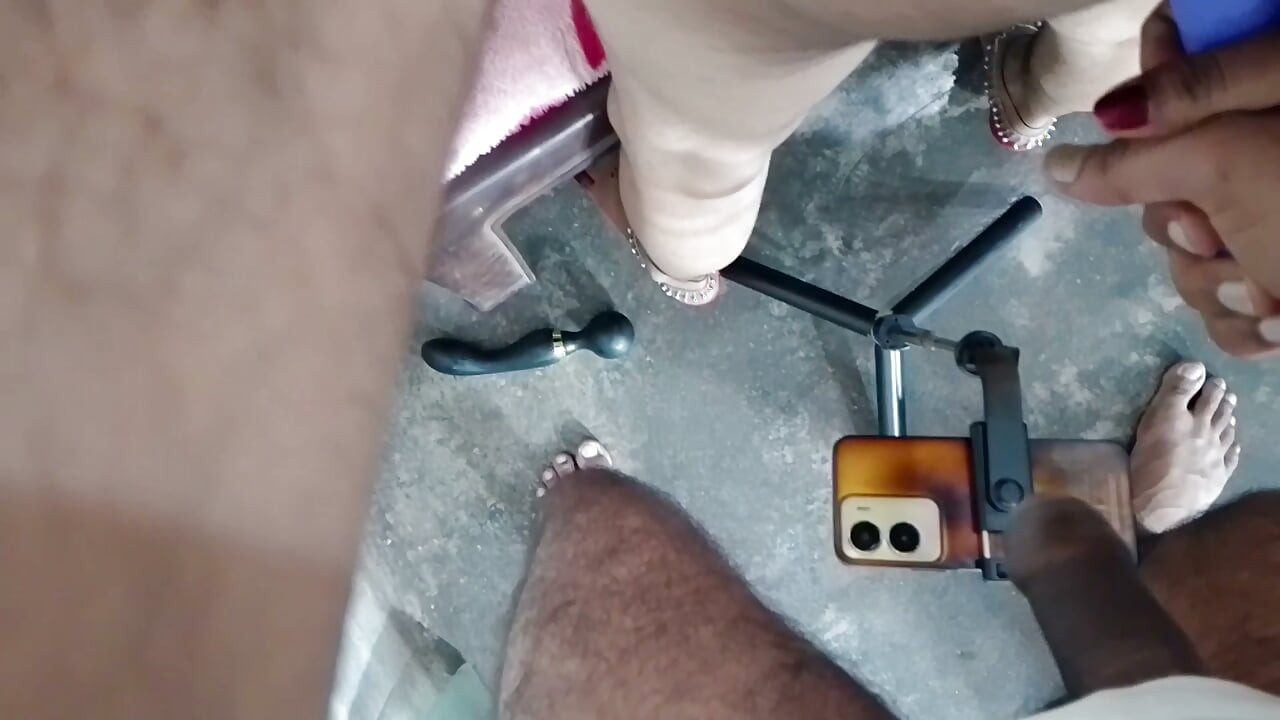 Double dildo in ass to fuck big ass Hindi audio doggy style anal
