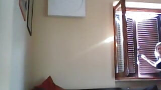 मैं अपने अंडरवियर में नाचती और व्यायाम करती हूं- पैंटी के साथ सेक्सी नृत्य