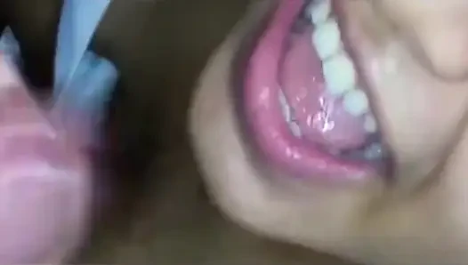 Oral seks derlemesi, yüze ve ağza boşalma