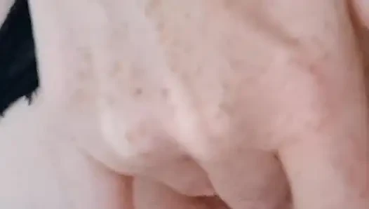 Nahaufnahme, fingern und dehnung meiner haarigen rosa muschi