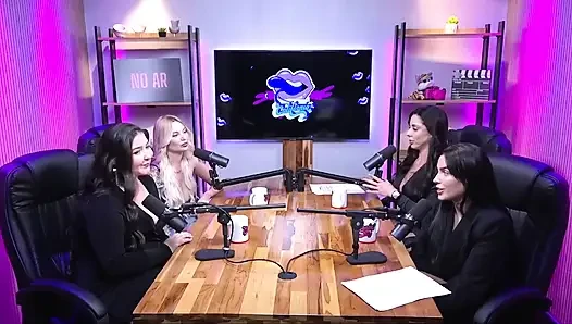 Hot Podcast with Gi Genesini and Flora Favaretto
