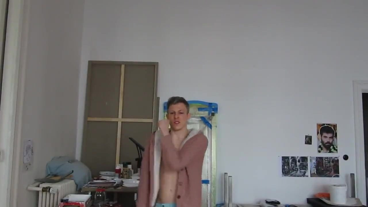 TWINK IS ALWAYS HUNGRY FOR RAW COCK