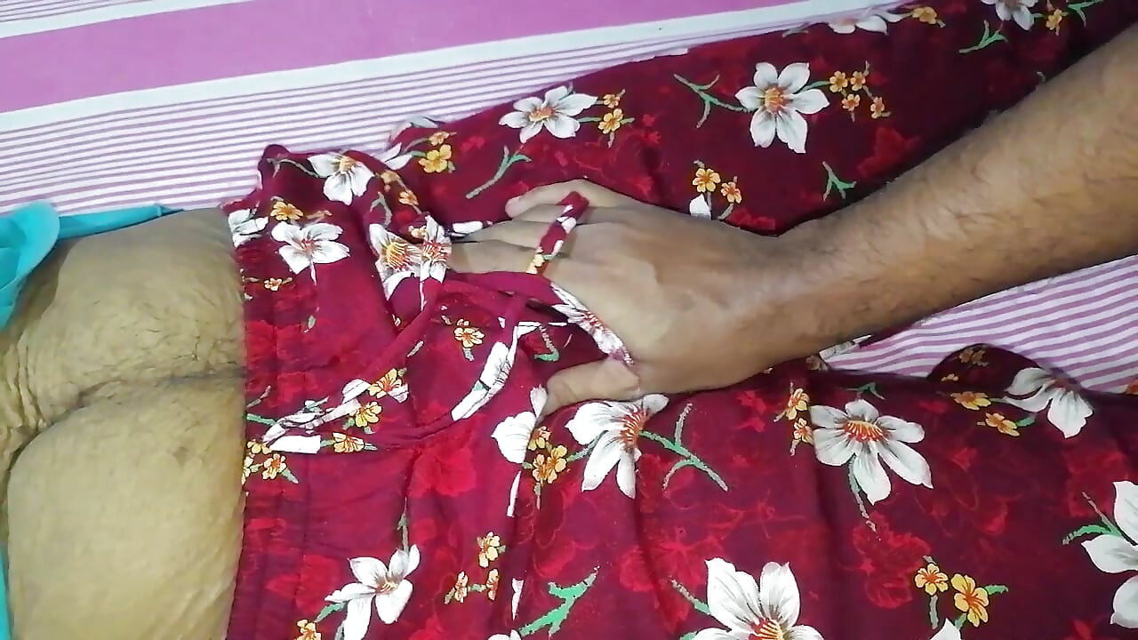 Gadis desa india dengan jembut lebat lagi menggoda