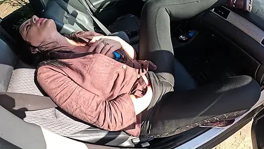 Грязные минеты и соблазнение большими сиськами - верблюжья лапка, стоны и мокрые пальцы