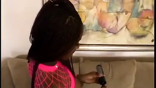 Memek sempit pelacur kulit hitam ini dientot habis-habisan - pov