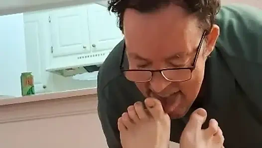 İri güzel hemşire Vicki bağlı ve ayağını gıdıklıyor bölüm 1