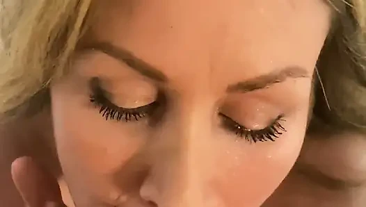 Aku pecinta sperma yang gila banget