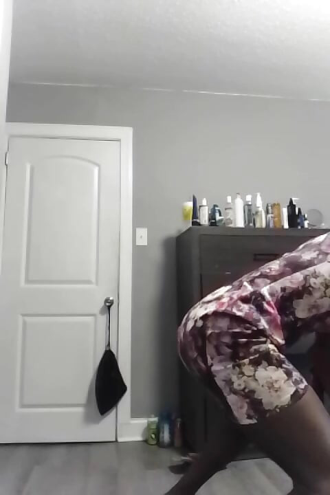Kris Barbie - June 9th 2026 twerk show Part 1