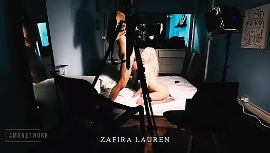 Faphouse modeli Zafira Lauren ile kamera arkası