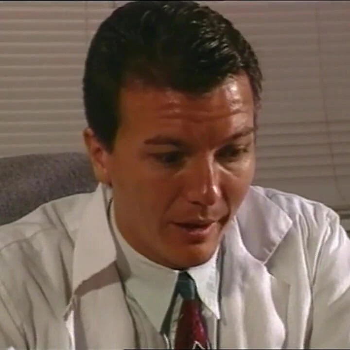 Желіде жасөспірімдерге арналған эротикалық комедияларды қараңыз