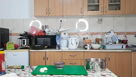 Echter Fkk Küche: Grill-marinade kochen komplett nackt