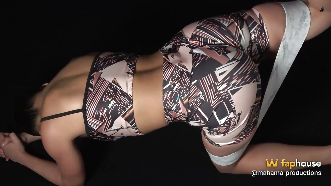 A Glimpse Into My Workout, and You Can Also Watch My Armpits