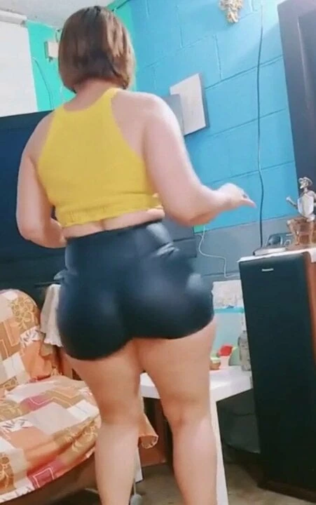 Milf big ass Latina