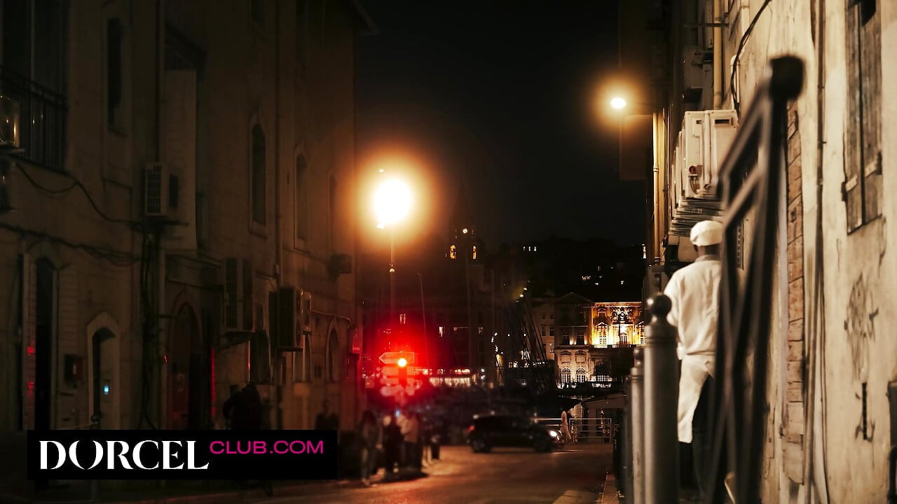 在爱和诱惑之间