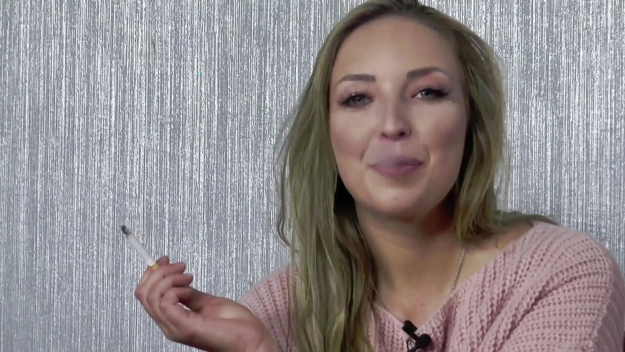 Big ass MILF in body-fishnets takes cock in mouth and pussy after casting