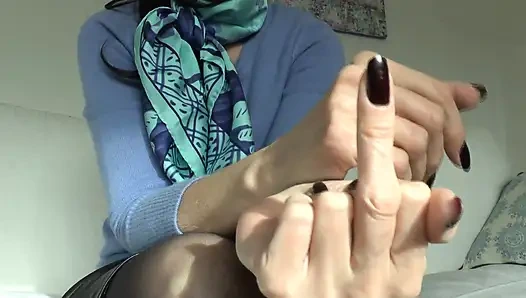 Karanlık gizemli tırnaklar, Lady Victoria Valente