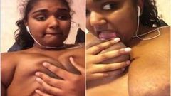 印度德西微胖女孩热手淫高潮自拍视频