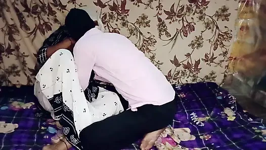 Evli kadın arkadaş isteği kabul