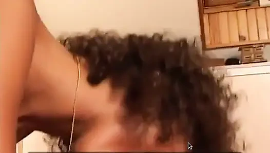 Küçük karışık bir çiftin samimiyetinde