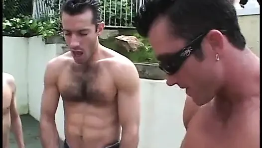 Nonton pelacur jaring ikan nyepong 3 pria