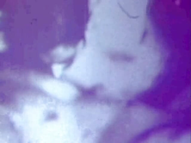 남자를 기쁘게 하는 방법을 아는 빈티지 밀프(오디오는 없지만 음악)