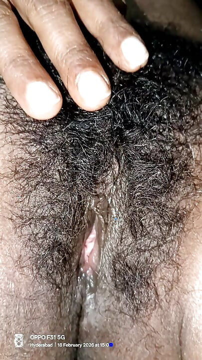Mira mi cremoso y mojado coño