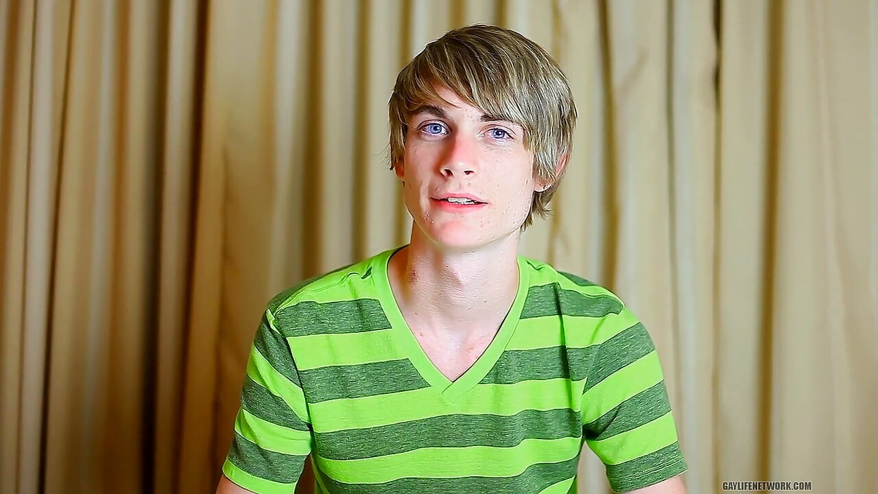 Preston Andrews & His Hilarious Voice Characters Talk to the Camera