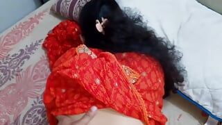 Stiefmoeder en stiefzoon met Hindi-audio - eigengemaakte seksvideo