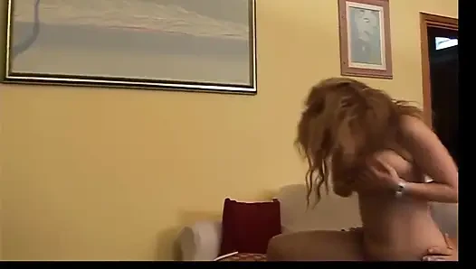Veronica Belli gerçek bir sürtük gibi sikildi