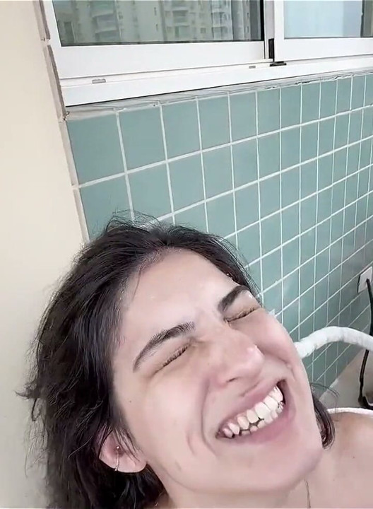 Έχεις Πάρει Ποτέ Πίπα σε Μπαλκόνι;