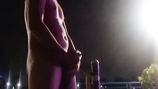 Late night park cruising trip turns into a cum-dumping wank