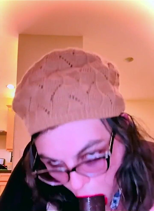 Christi Cream Cake Shows a BBC Why She’s the Gluck Gluck 3000