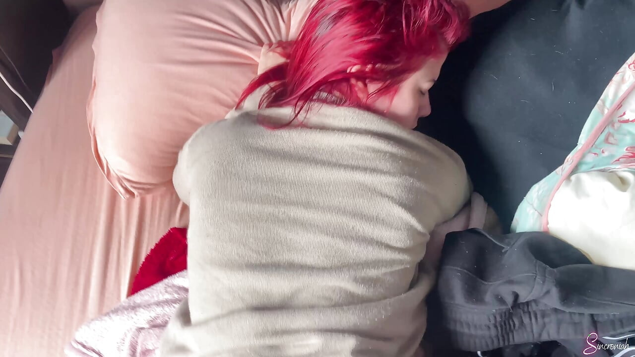 Probudila jsem se s nevlastním bratrem, který je uvnitř mě. Nakonec jsem dostal