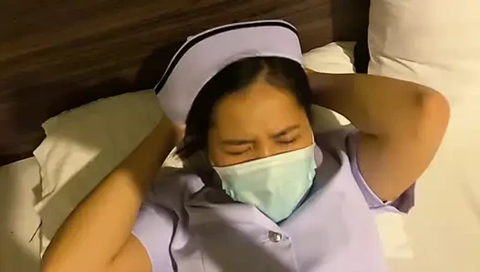 Saat perawat lagi horny sebelum berangkat kerja