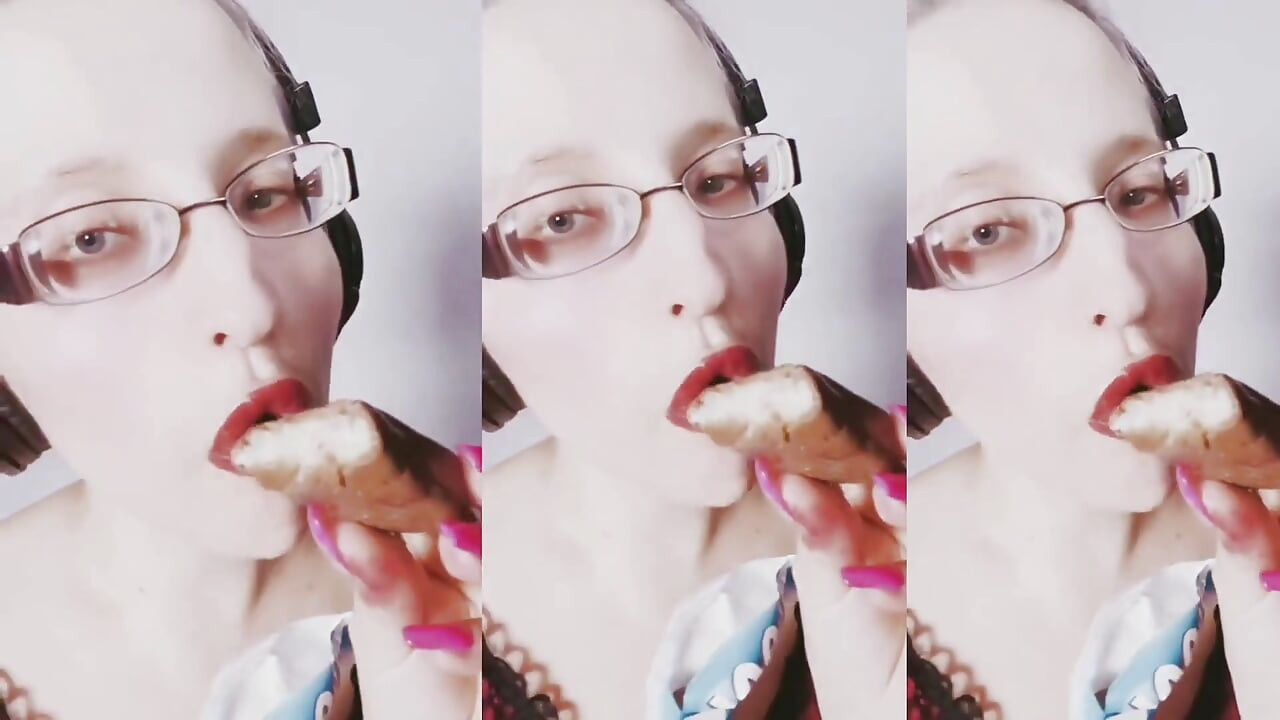 Asmr Sweet Chocolate Eating- Asmr, Eyeglasses, Giantess, Lipstick, Big Lips, Mough, Food, Face Fetish, Long Nails