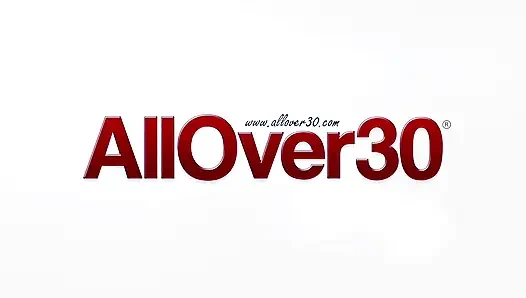 Супер Волосатая Милфа Мастурбирует Пальцами До Оргазма