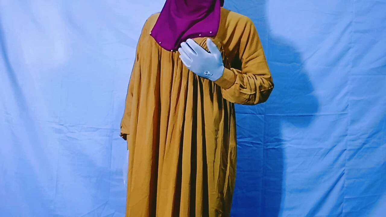 Desi village Bhabhi Bangladeshi hijabi Muslim