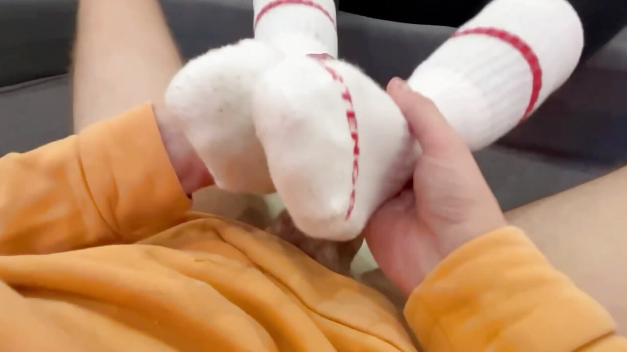 Tichý večer před televizí, který se stává okamžikem spoluviny
