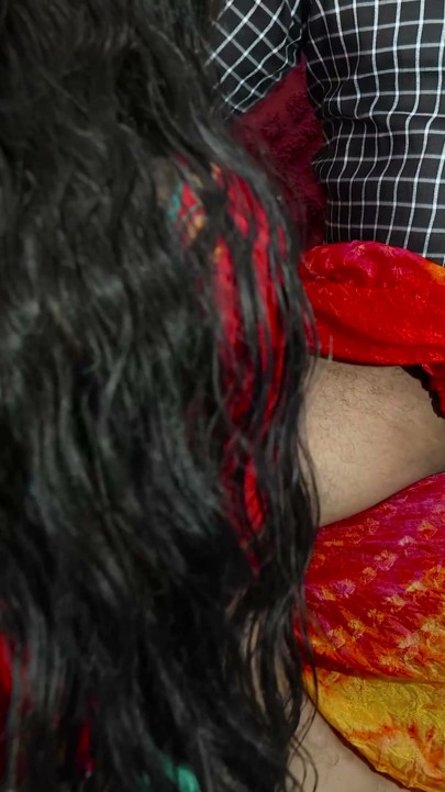 Un vieux Indien indien convainc sa belle-fille de baiser | Clip 1