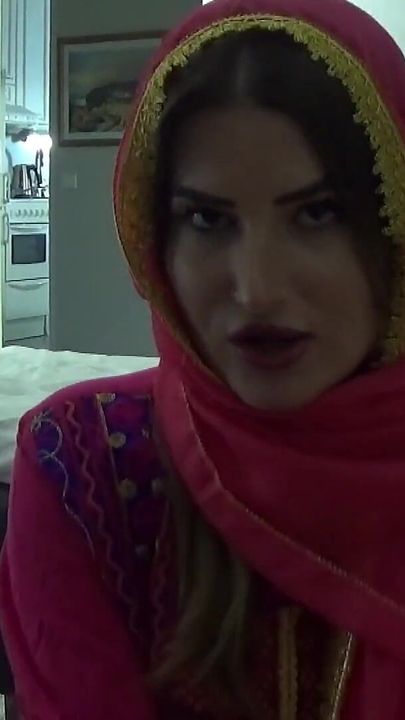 Amateur Arab Wife Takes BBC for the First Time in Front of Her Cuckold Husband