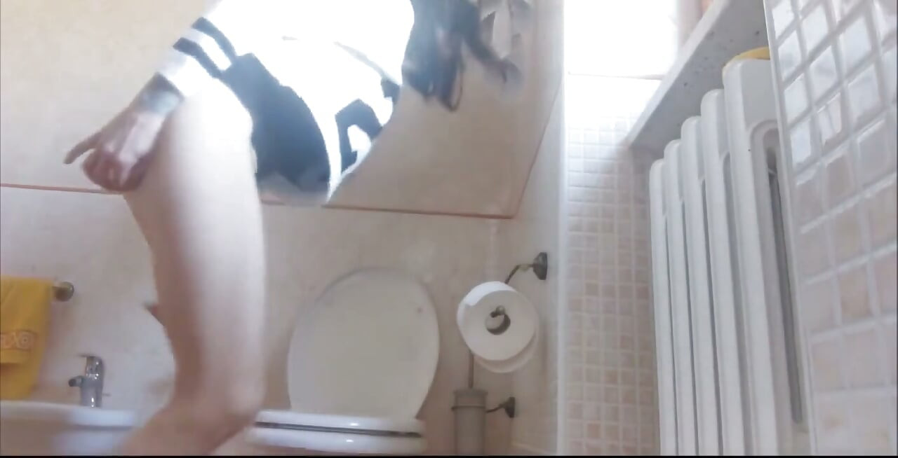 Best Toilet Sexy Sessions with Savannah