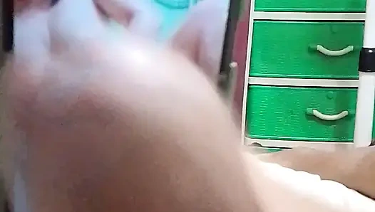 Ich habe mich gefreut, video gucken an meine frau, sie hat mir gestern geschickt