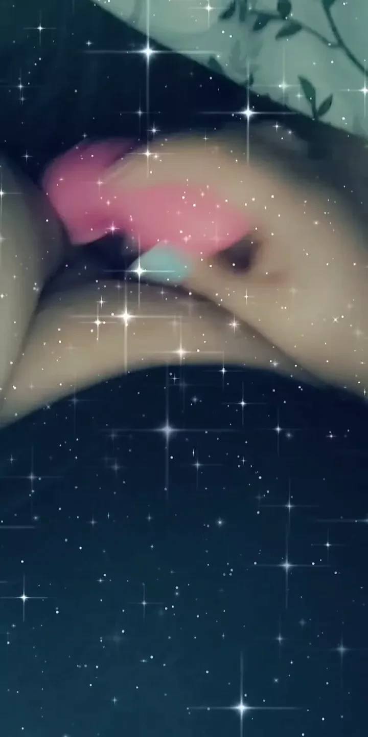 (Dirty talk) Big girl fucks her sweet pussy with toy