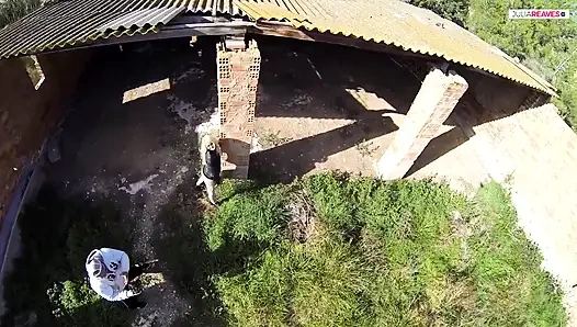 Tattooed rocker makes blonde MILF scream loudly