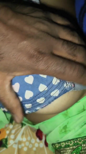 Indian desi bhabi night  sex Indian desi bhabi big boobs sex | Clip 1