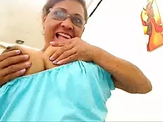 Black Mature Show All on webcam