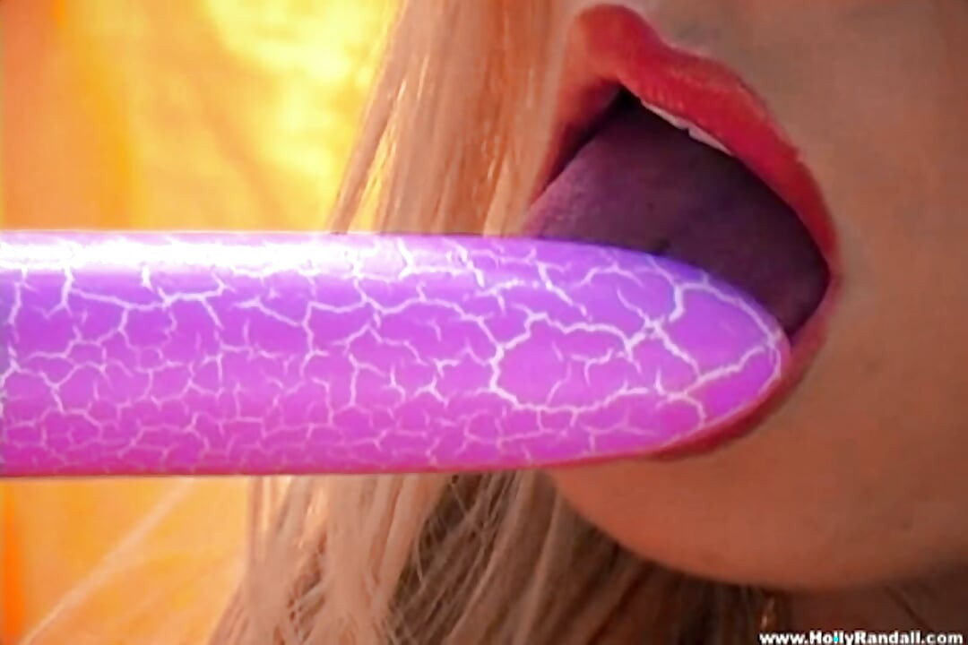 Busty Blonde Babe Nikki Benz Enjoys Her Vibrator